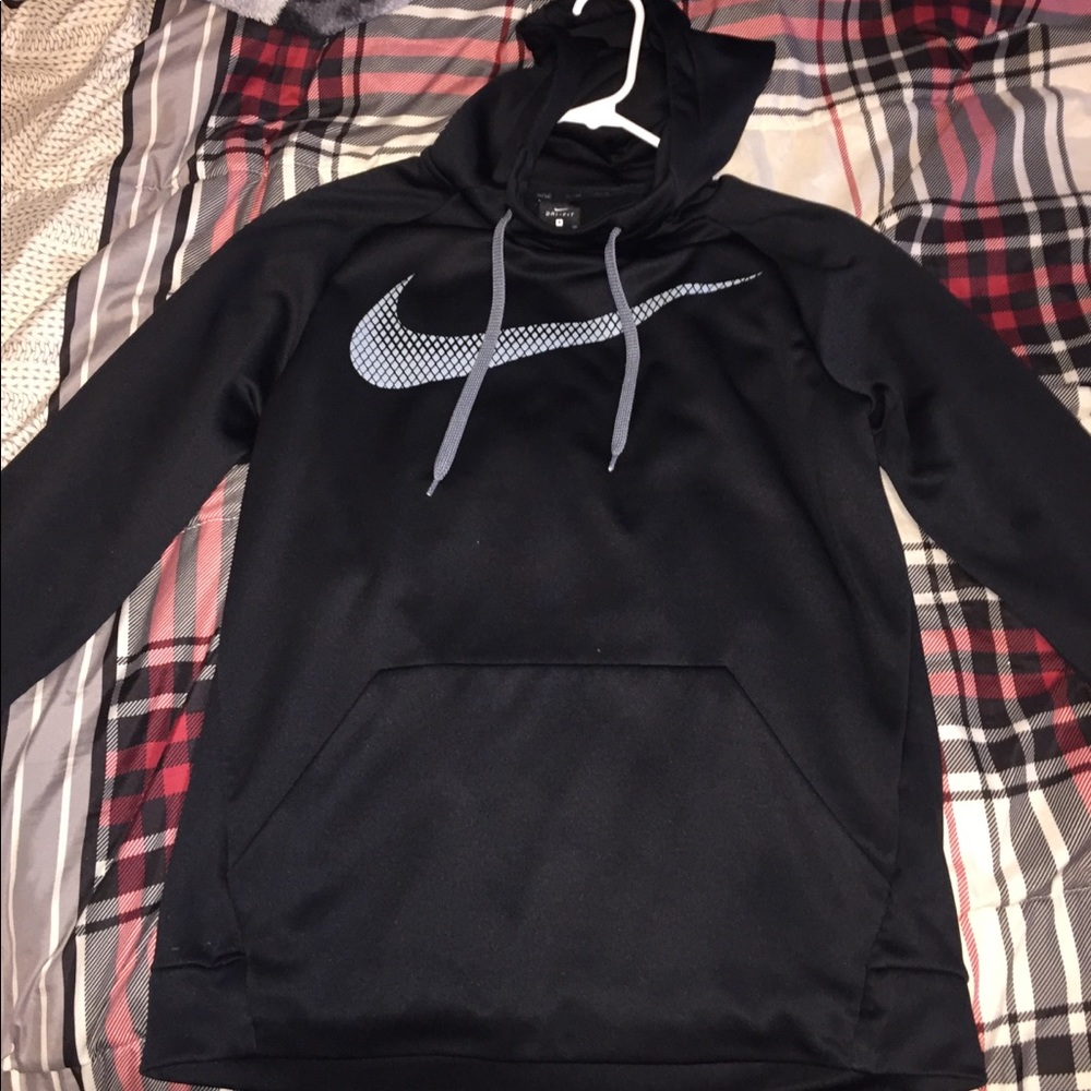 Nike dri fit hoodie